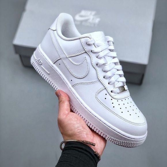 Nike AF1 Triple White